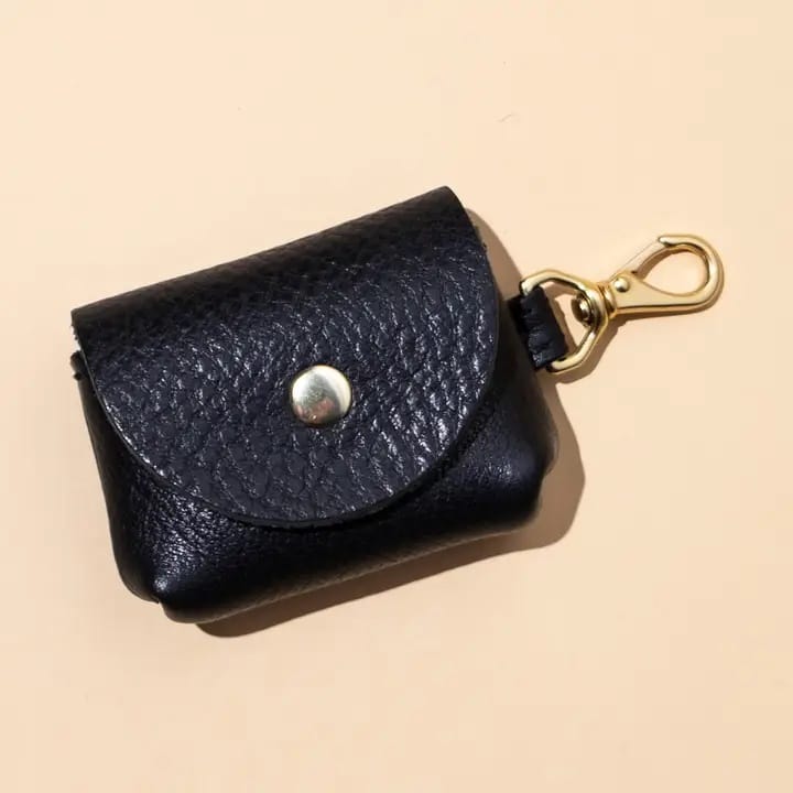 Airpod Case - Black Leather