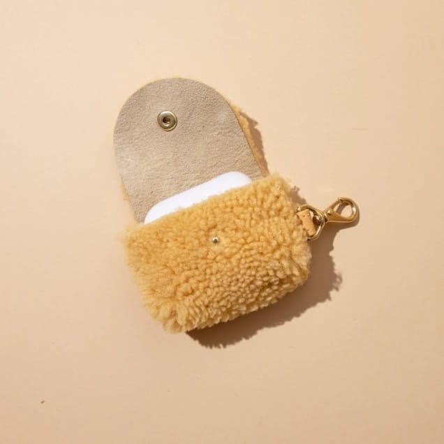 Airpod Case - Butter Shearling