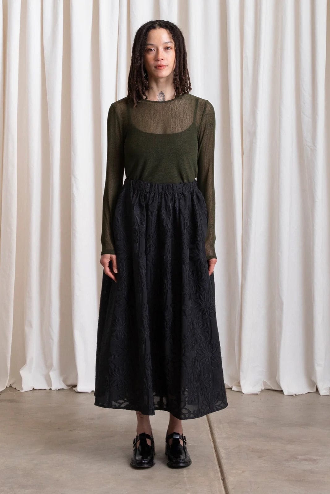 Full Skirt - Black Flower
