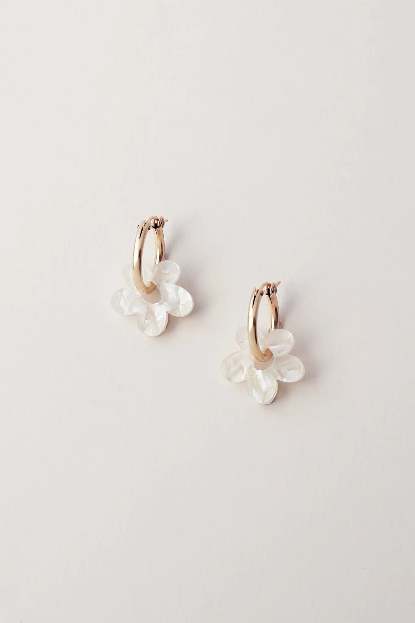Nina Hoops - Off White