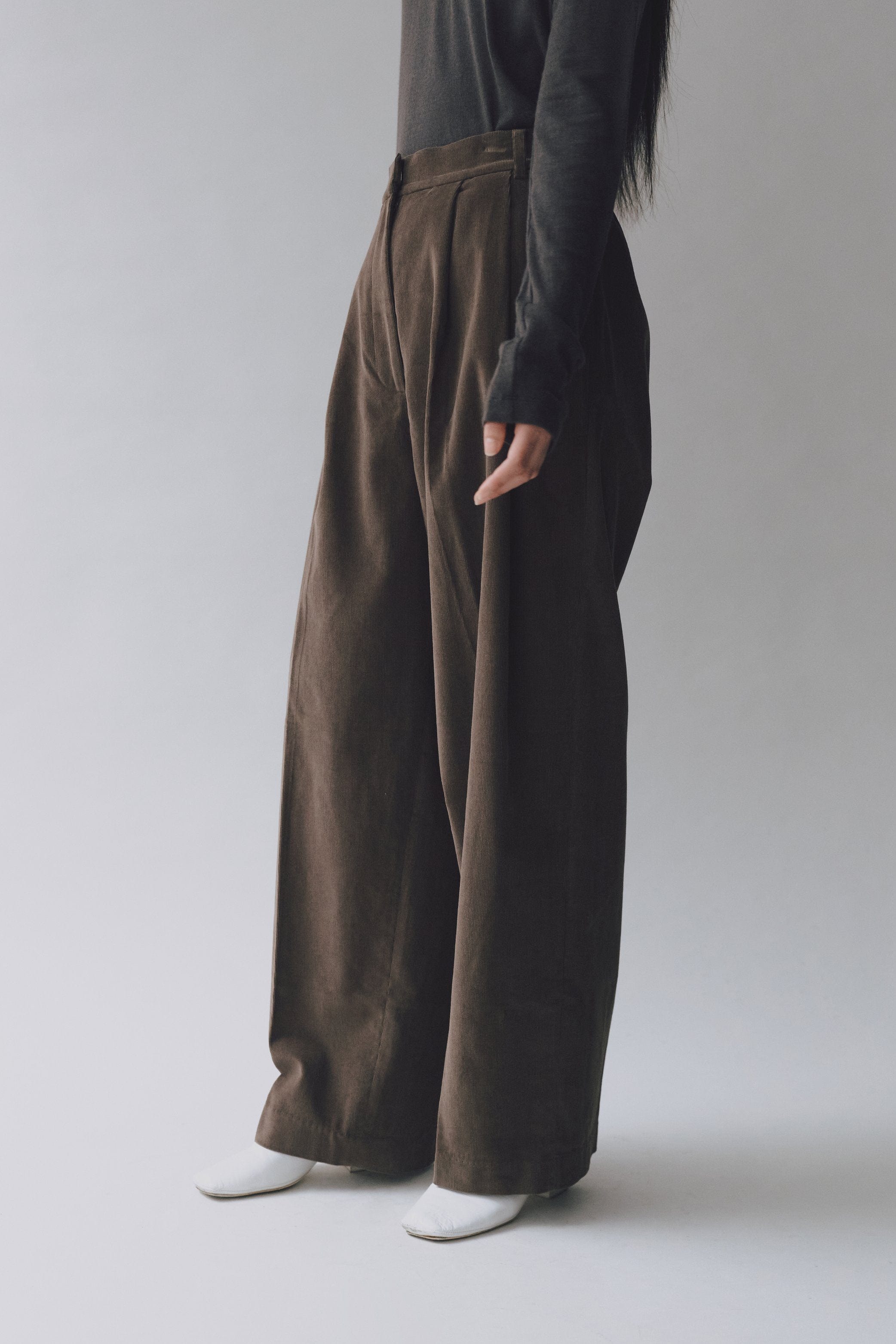 Thin Corduroy Wide Leg - Light Brown