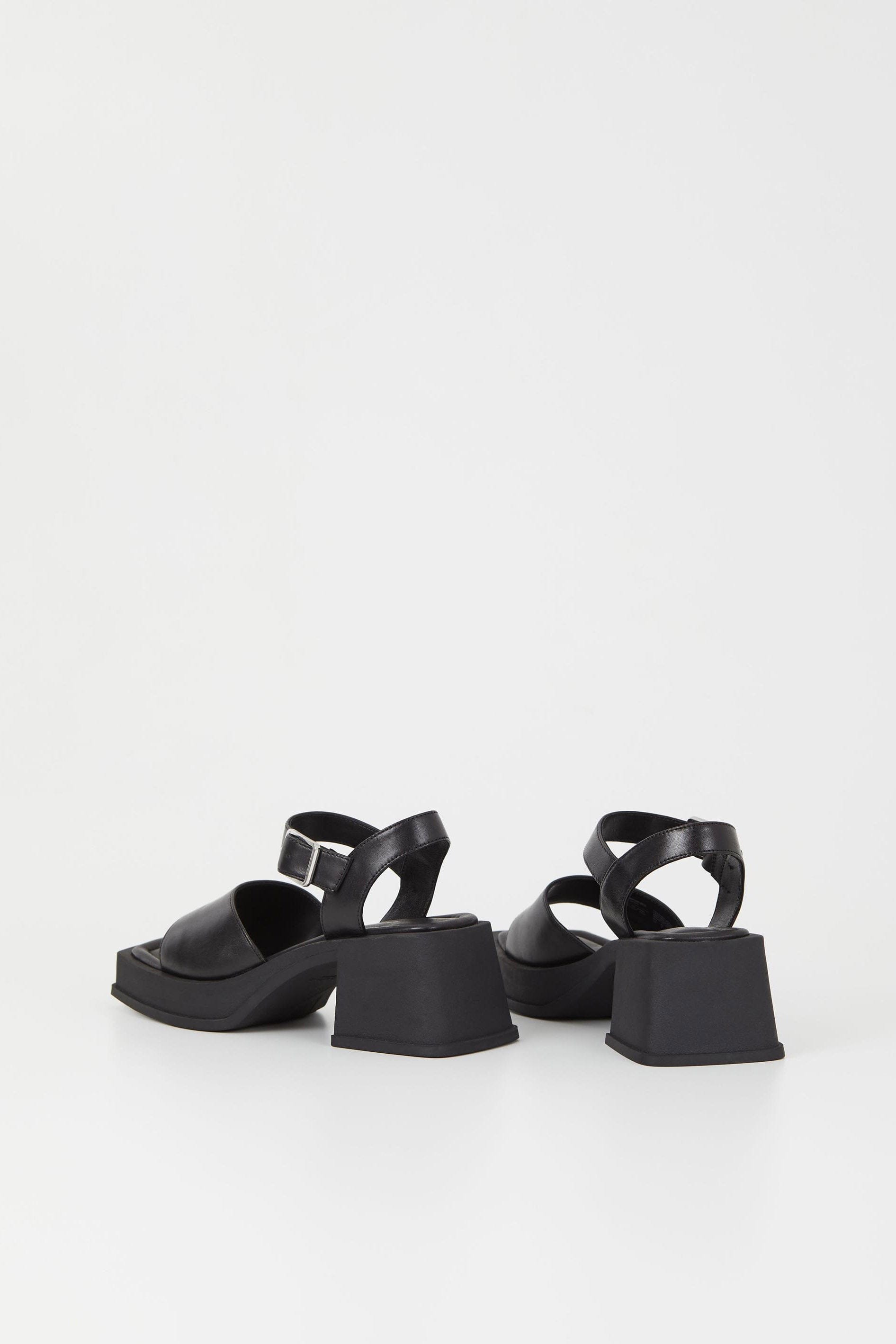 Hennie Sandal - Black