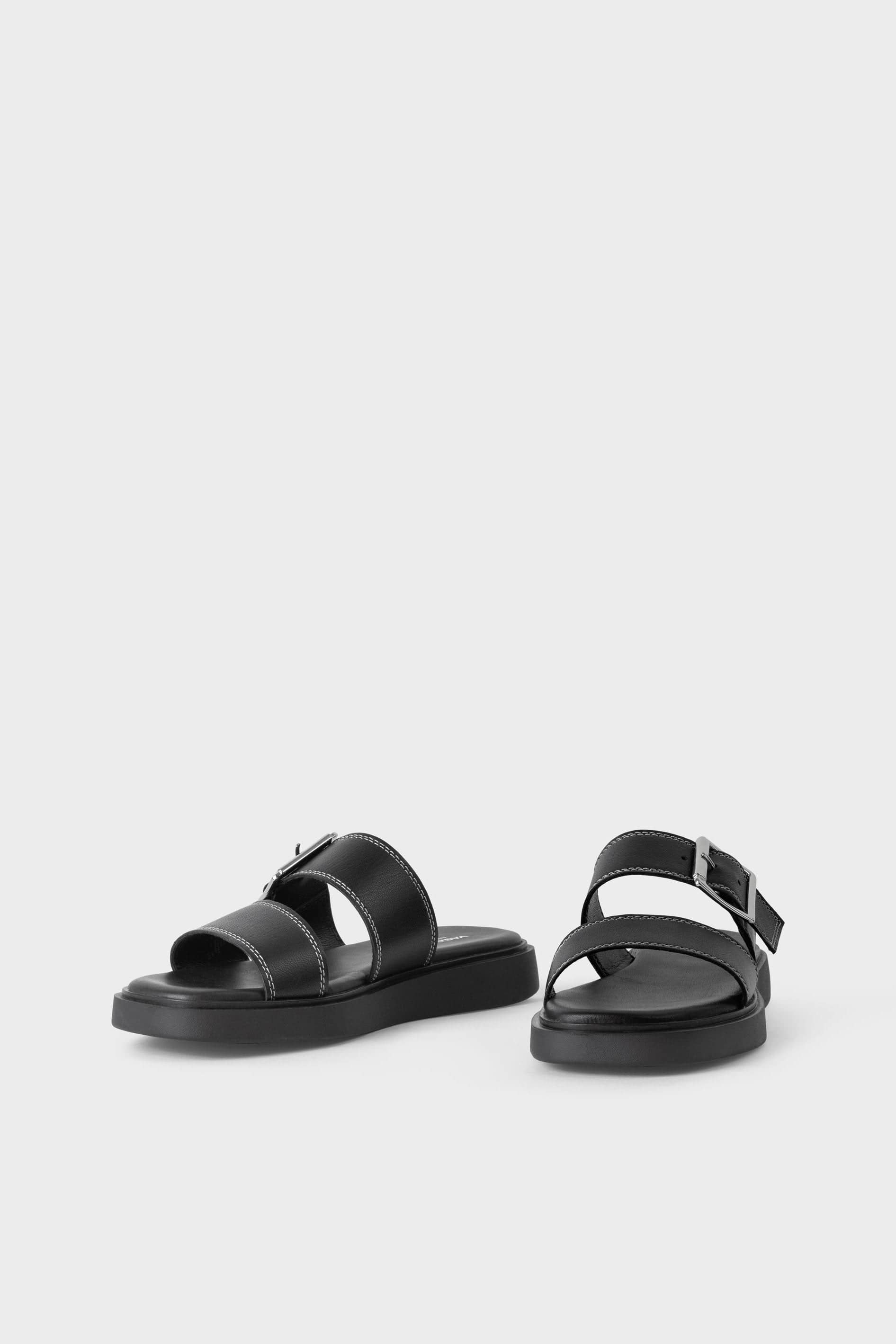 Connie Sandal - Black