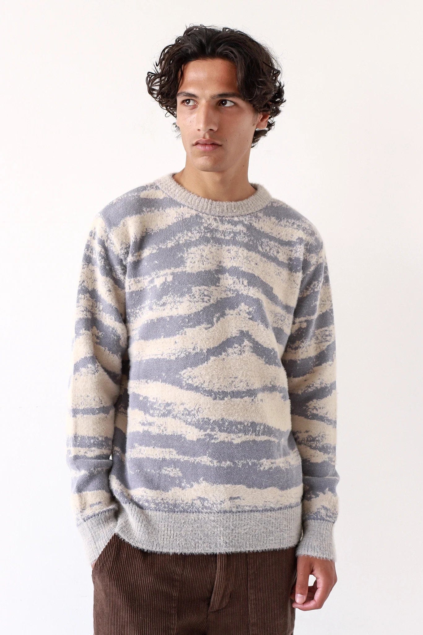 Ether Knit - Silver Blue Fluffy Landscape