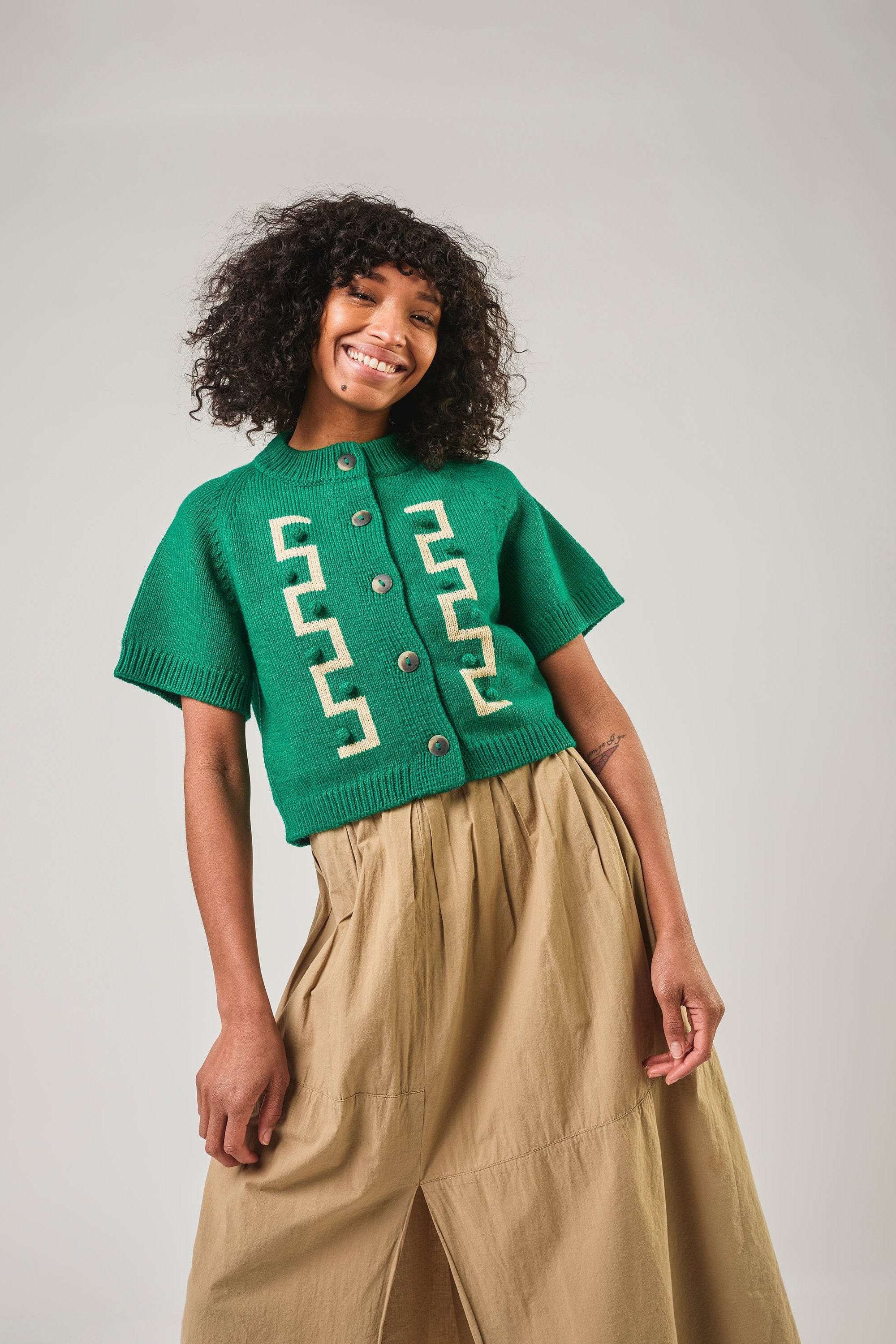 Key Cardigan Tee - Kelly Green