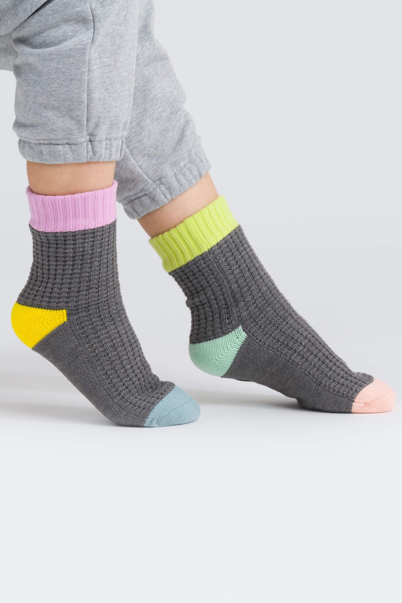 Spot Knit House Socks - Grey