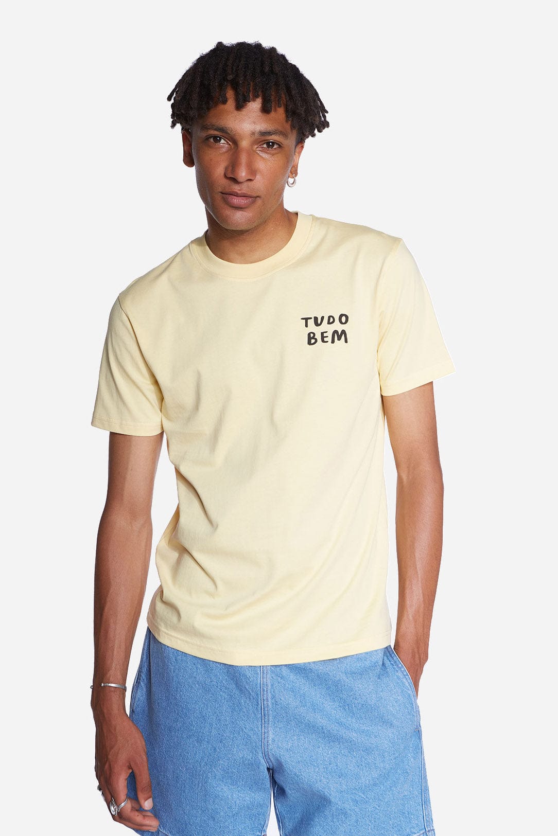 Tudo Bem Tee - Pastel Yellow