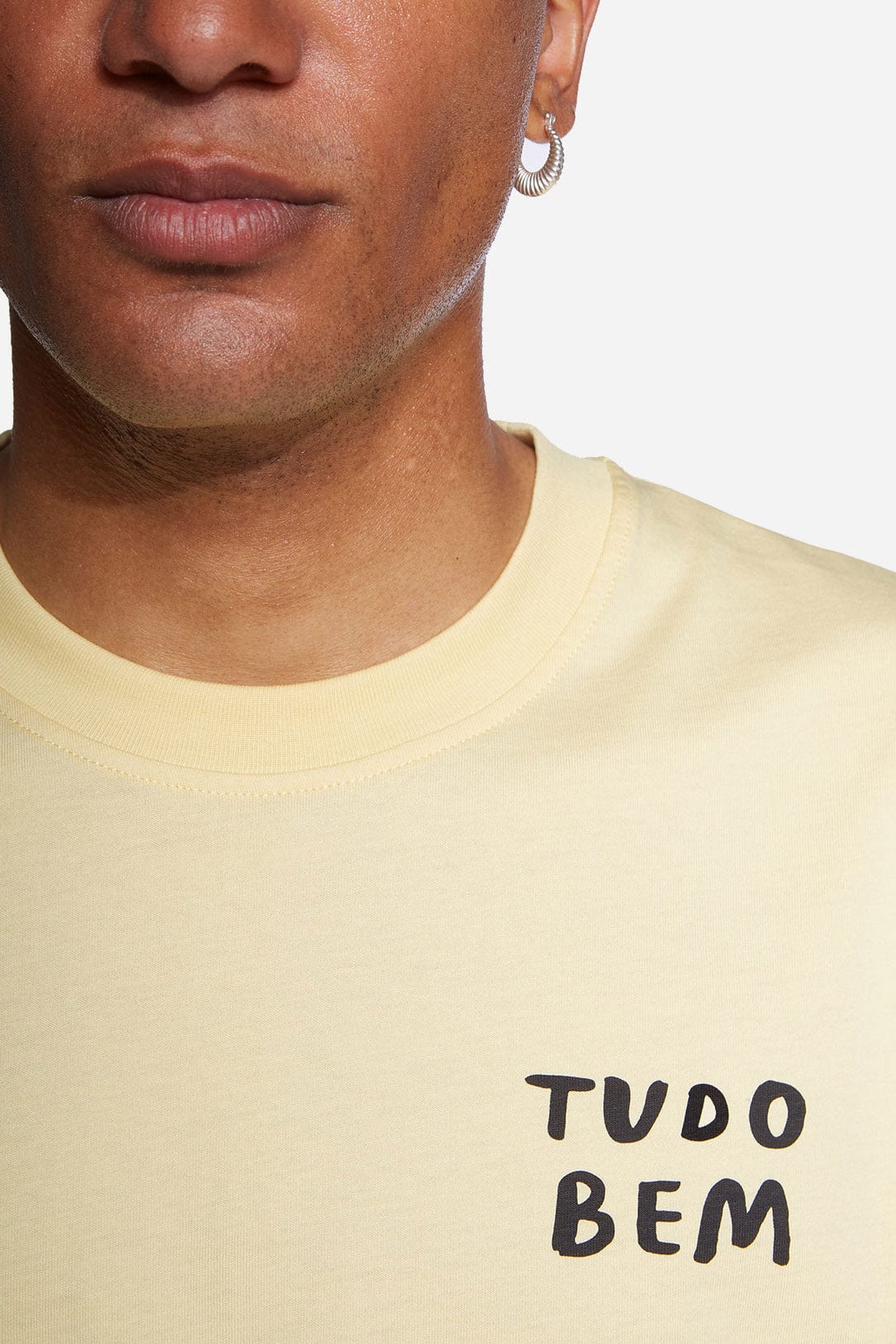 Tudo Bem Tee - Pastel Yellow