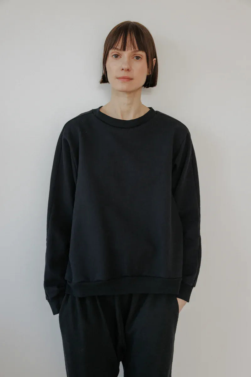 Easy Winter Sweatshirt - Black