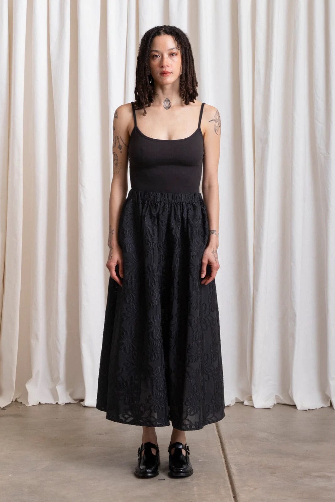 Full Skirt - Black Flower