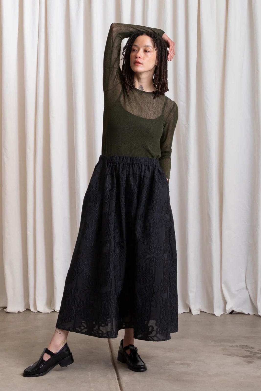 Full Skirt - Black Flower
