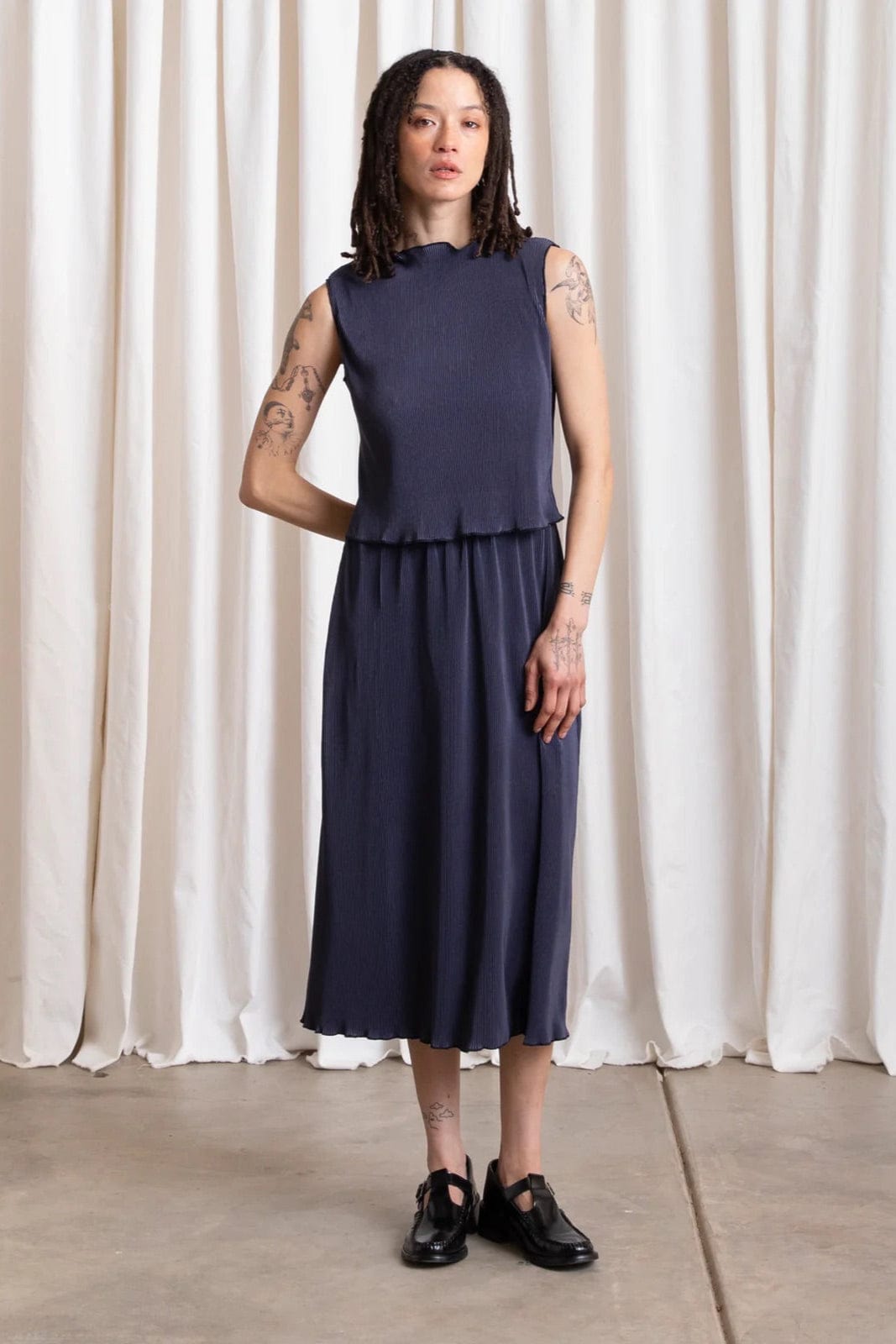 High Neck Pleated Tank - Navy