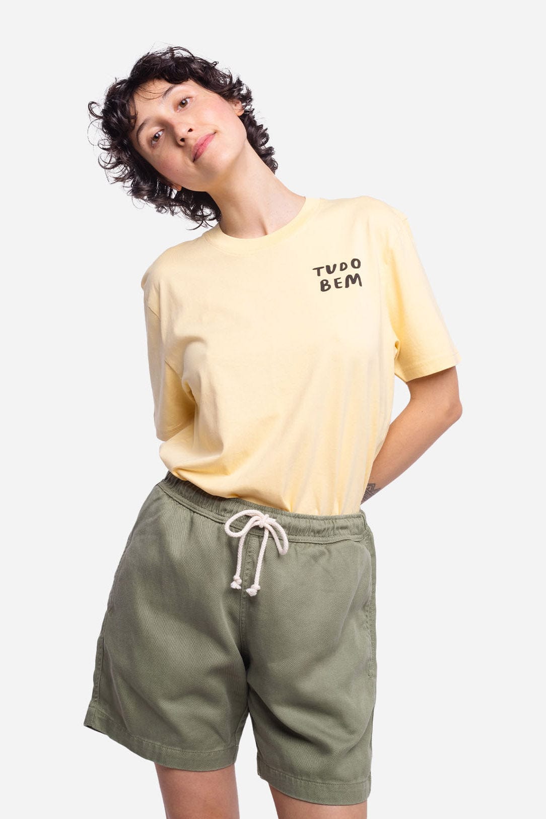 Tudo Bem Tee - Pastel Yellow